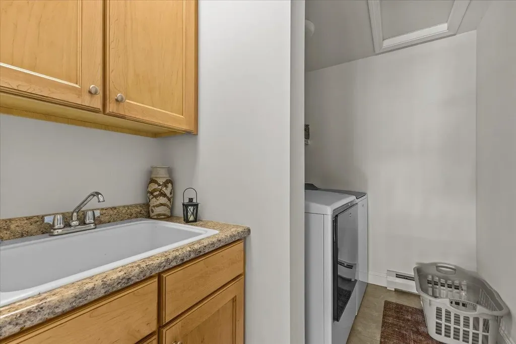 26 Laurel Drive Essex VT 05452
