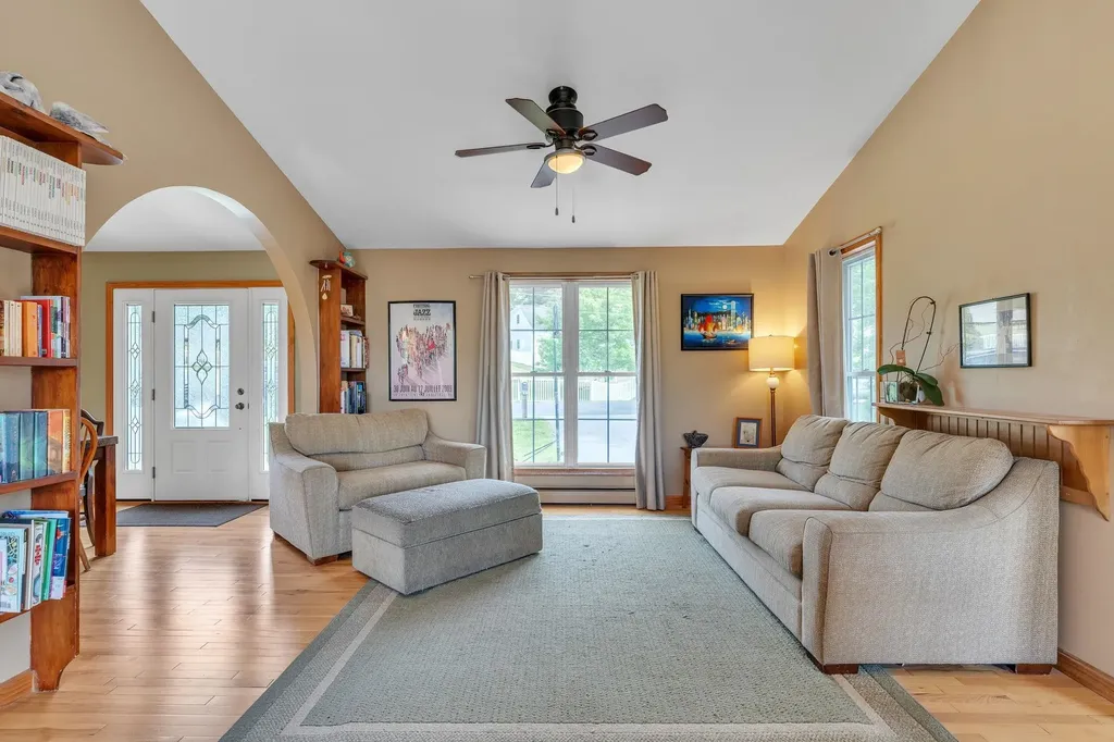 16 Platinum Plain Barre Town VT 05641