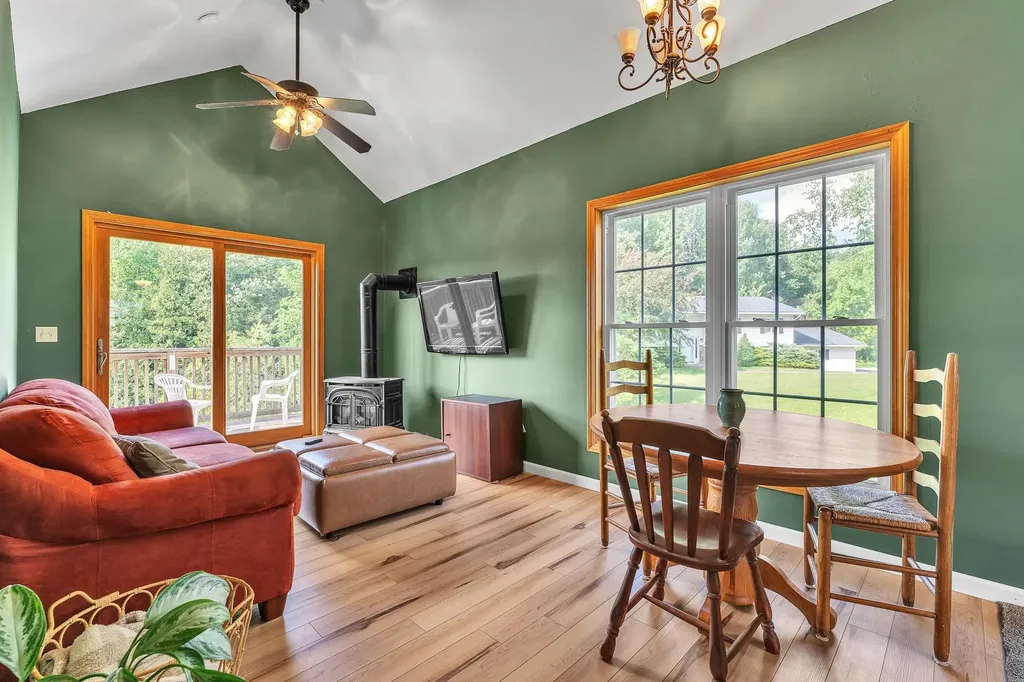 16 Platinum Plain Barre Town VT 05641