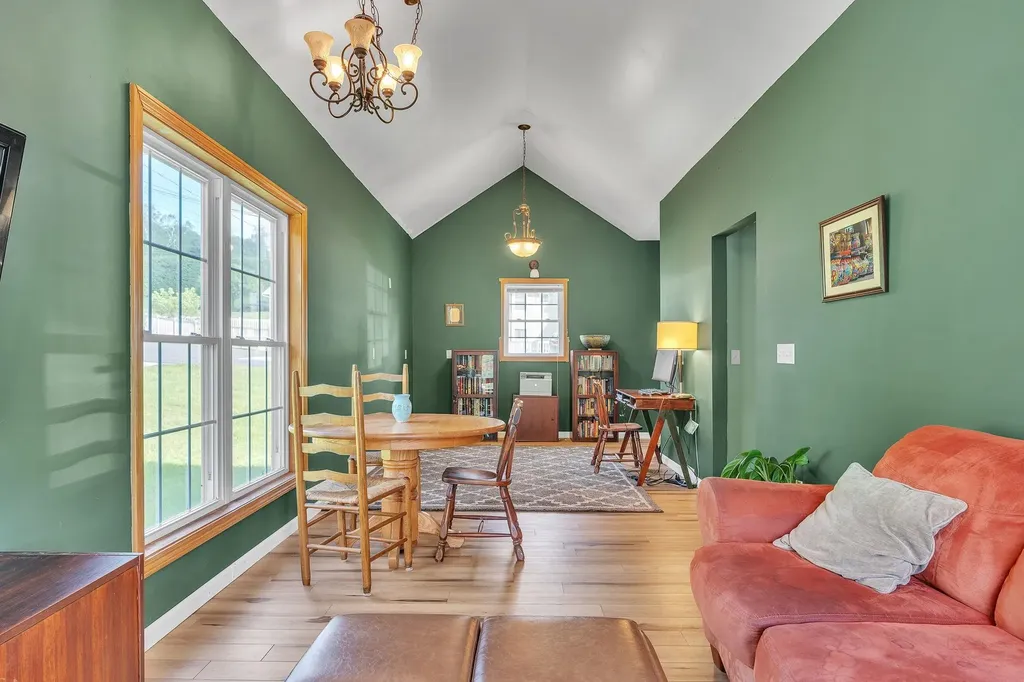 16 Platinum Plain Barre Town VT 05641