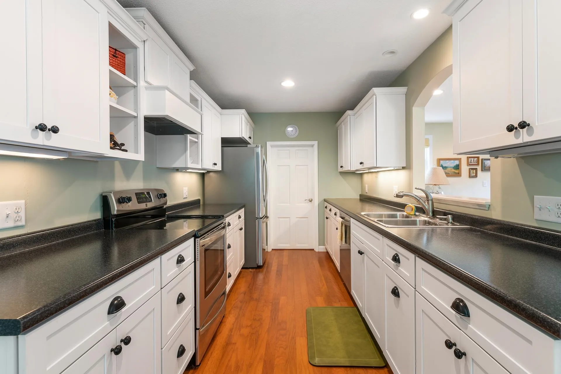 21 Hilltop Place New London NH 03257