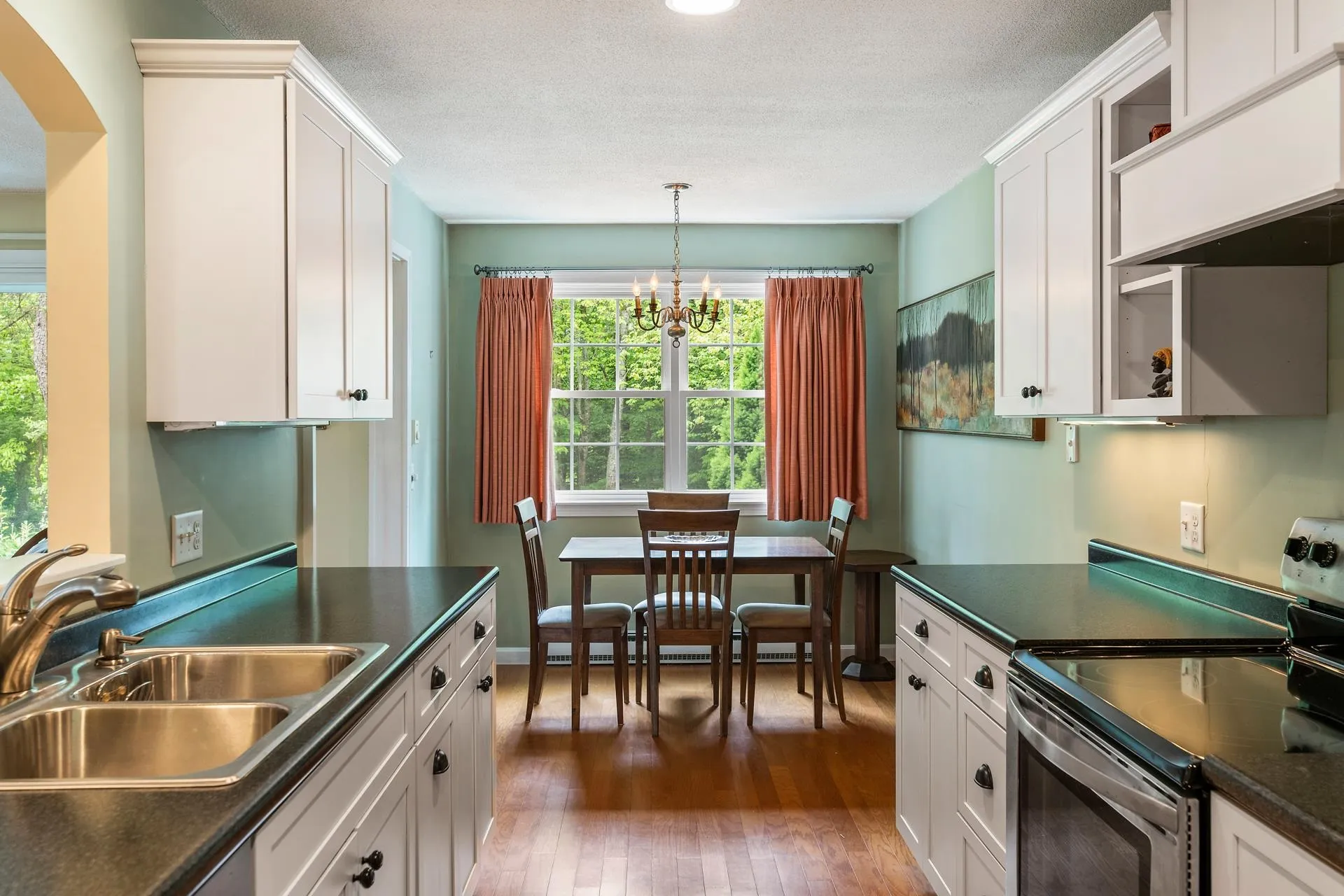 21 Hilltop Place New London NH 03257