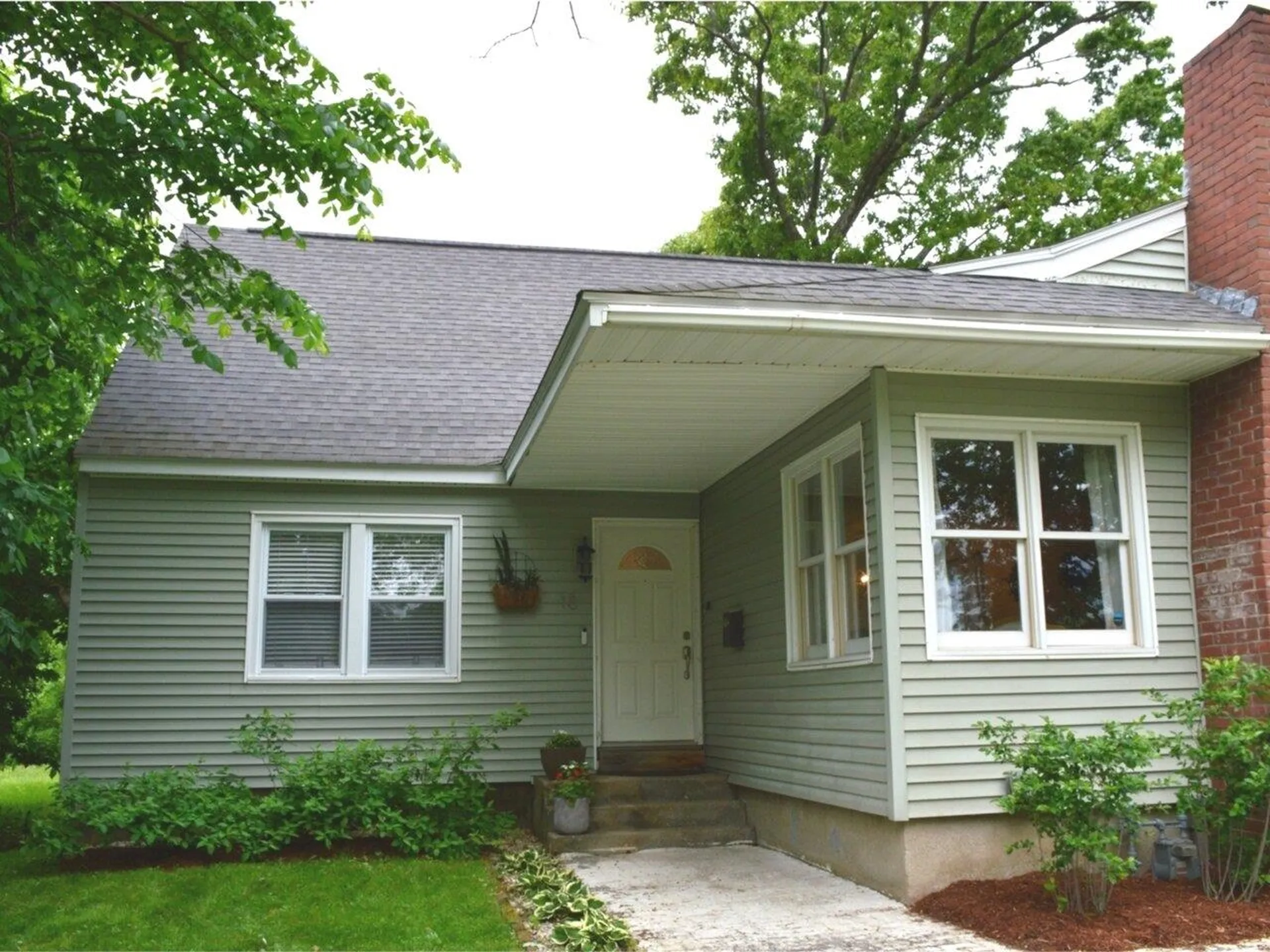 18 Mohawk Avenue Essex Junction VT 05452