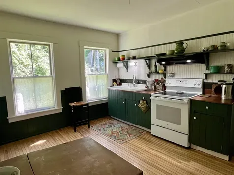 25 Strand Avenue Brattleboro VT 05301