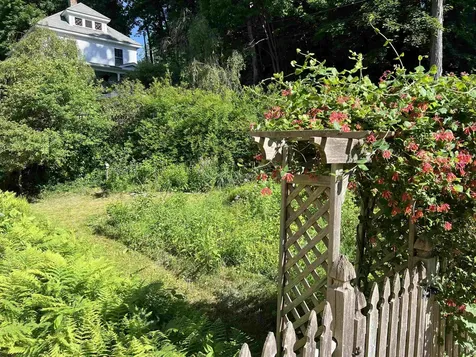 25 Strand Avenue Brattleboro VT 05301