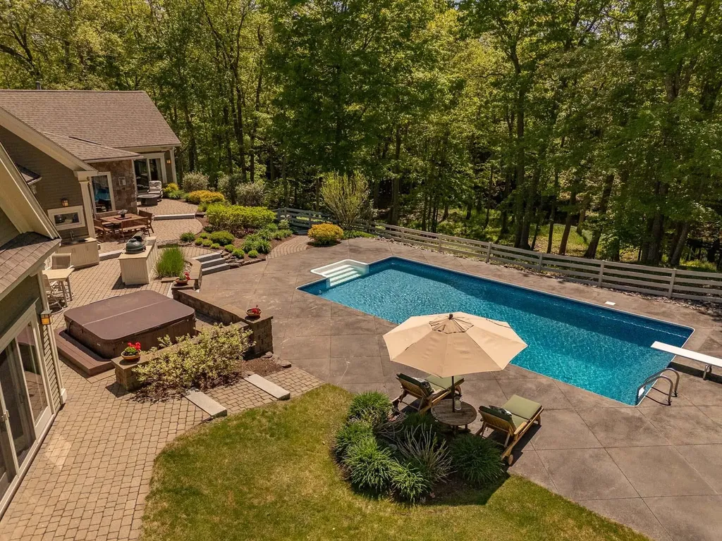 17 Solitude Lane Sanford ME 04073
