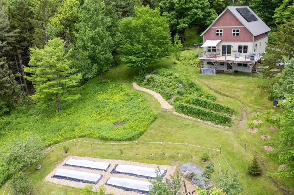 633 Robert Young Road Starksboro VT 05487