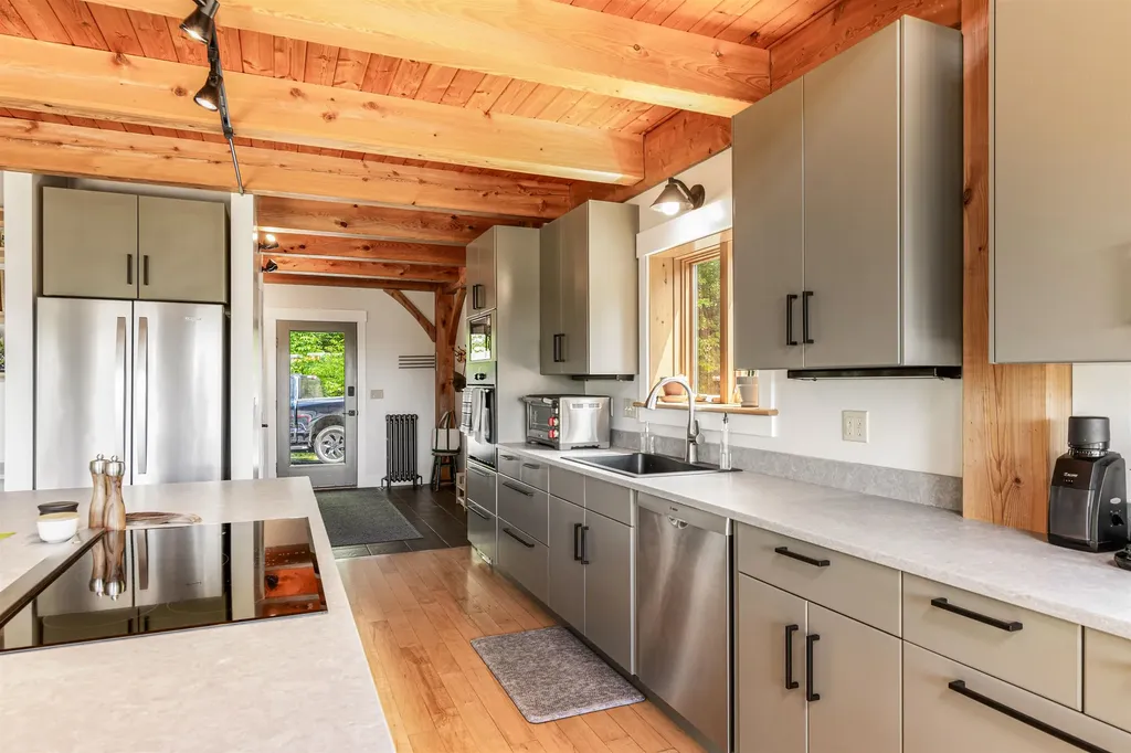 633 Robert Young Road Starksboro VT 05487