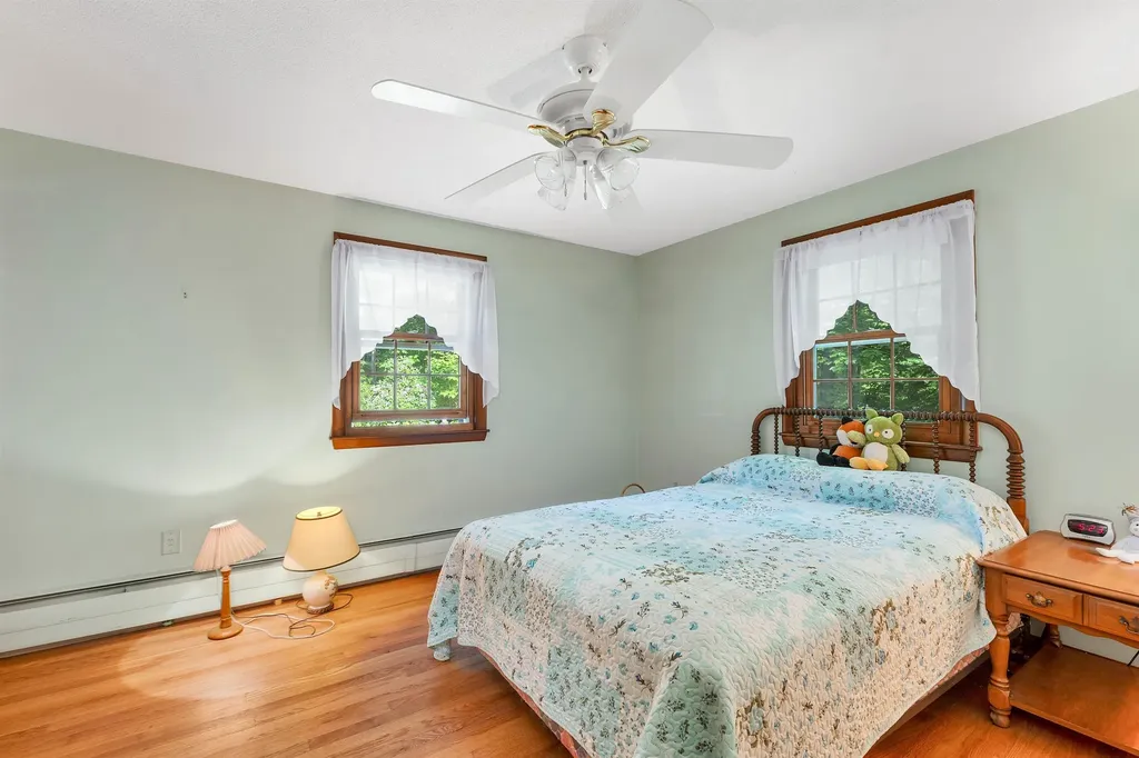 42 Ridgewood Drive Bow NH 03304
