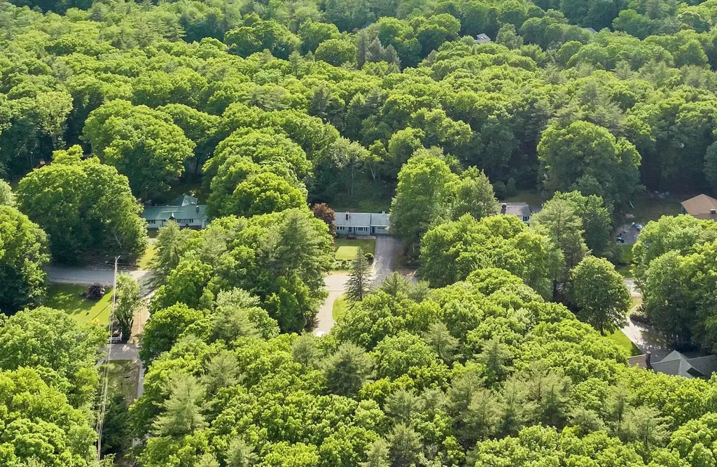 42 Ridgewood Drive Bow NH 03304