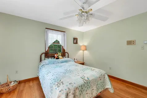 42 Ridgewood Drive Bow NH 03304
