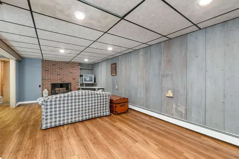 42 Ridgewood Drive Bow NH 03304