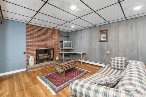 42 Ridgewood Drive Bow NH 03304