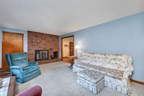 42 Ridgewood Drive Bow NH 03304