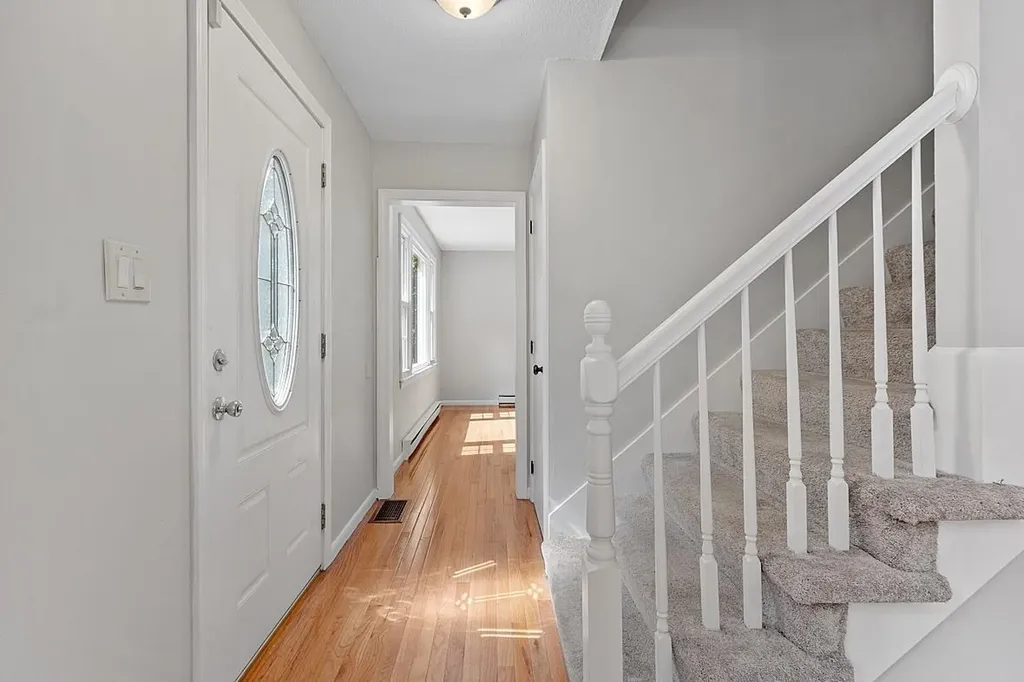 39 Dollard Road Auburn NH 03032