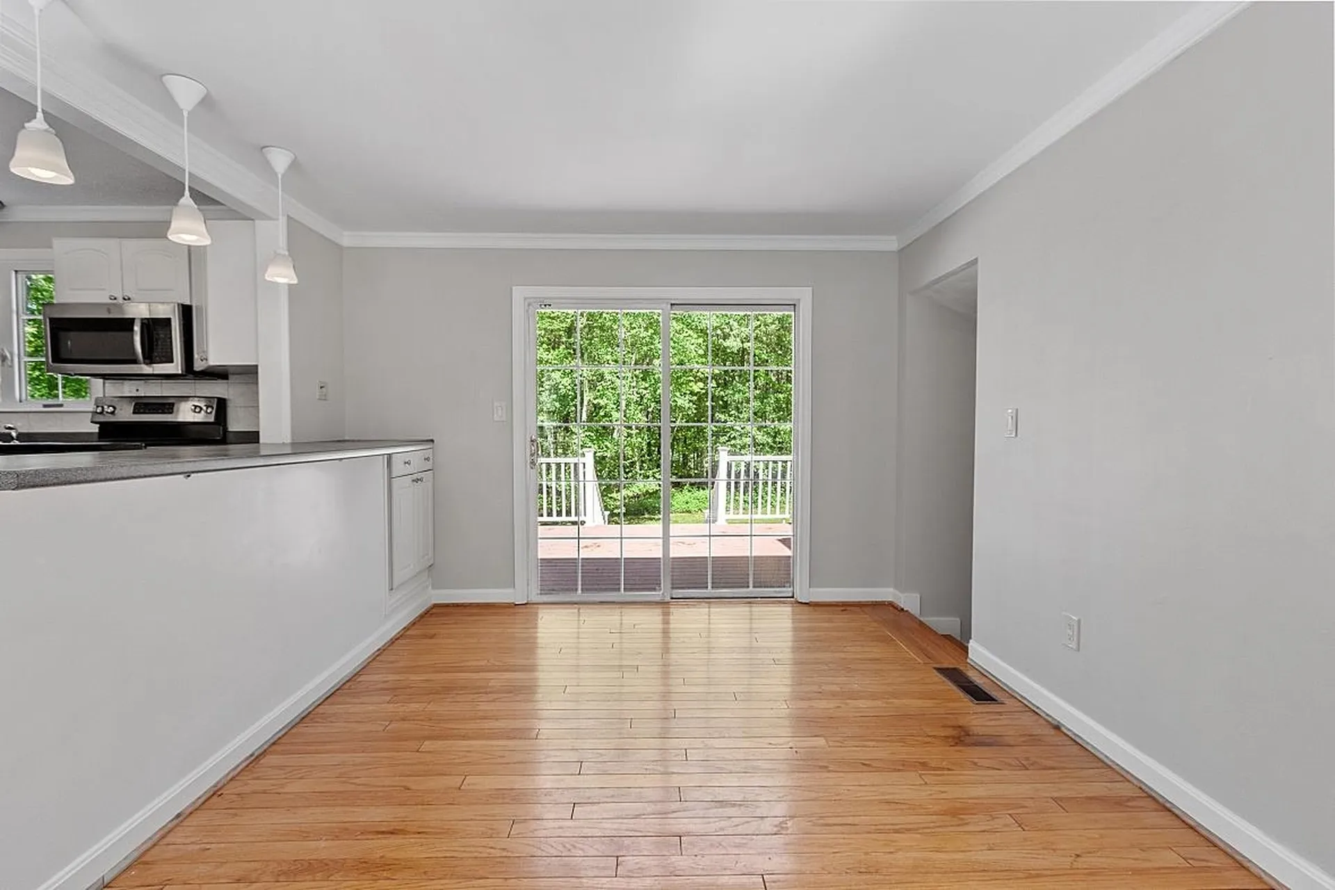 39 Dollard Road Auburn NH 03032