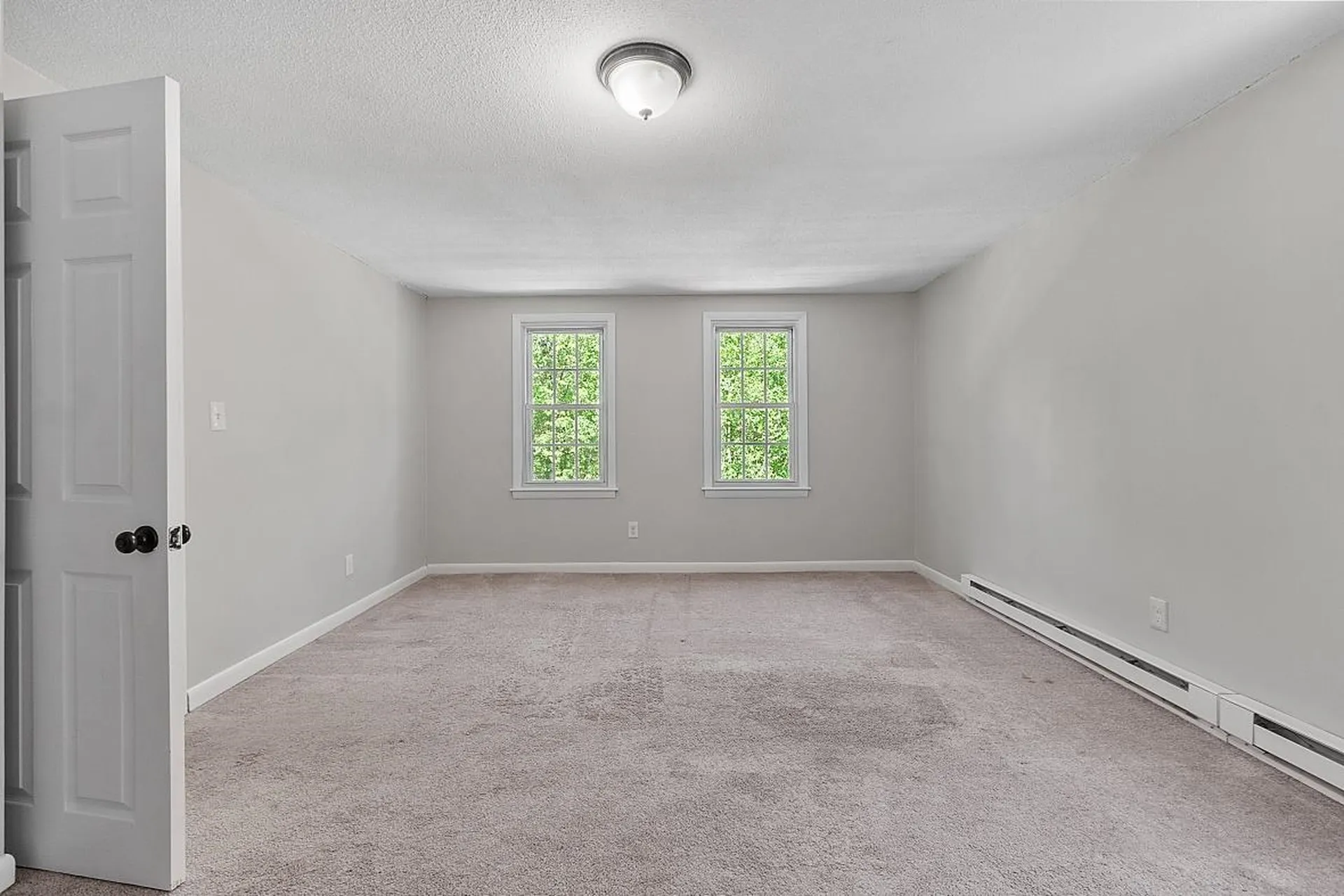 39 Dollard Road Auburn NH 03032