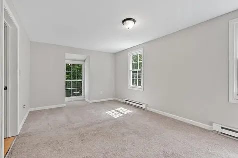 39 Dollard Road Auburn NH 03032