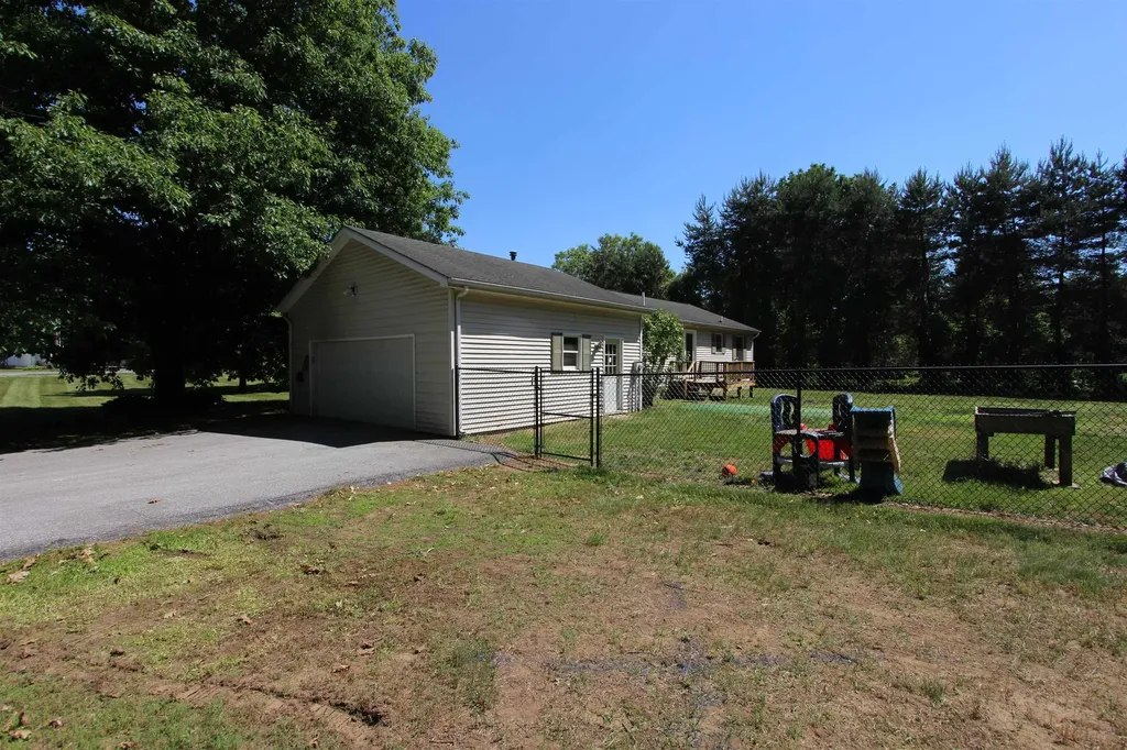 674 South Brownell Road Williston VT 05495
