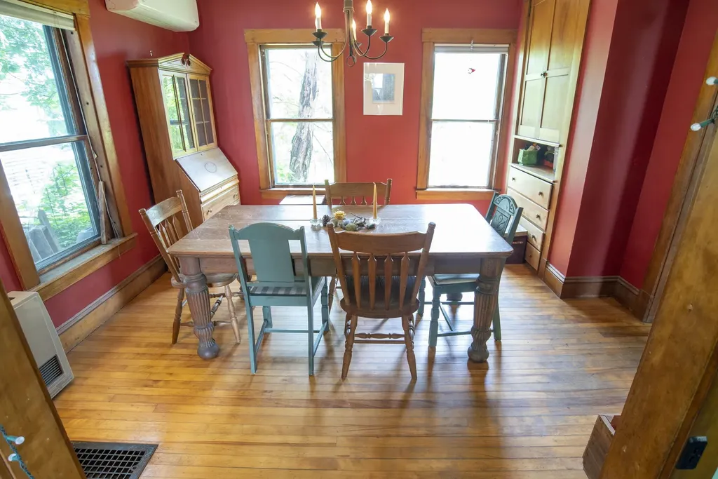 4 Holmes Court Montpelier VT 05602