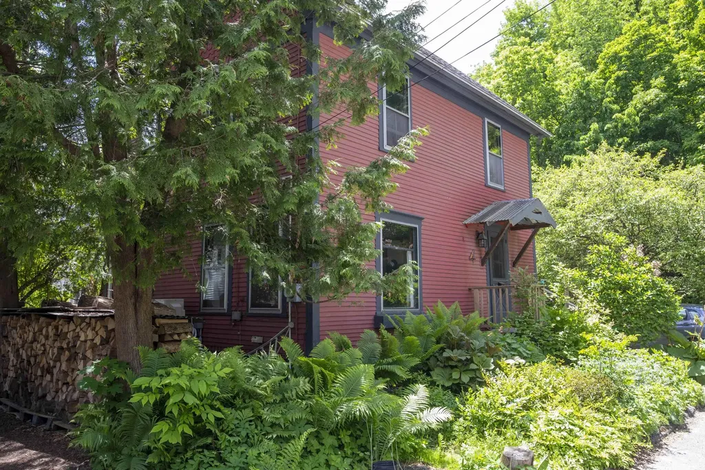 4 Holmes Court Montpelier VT 05602