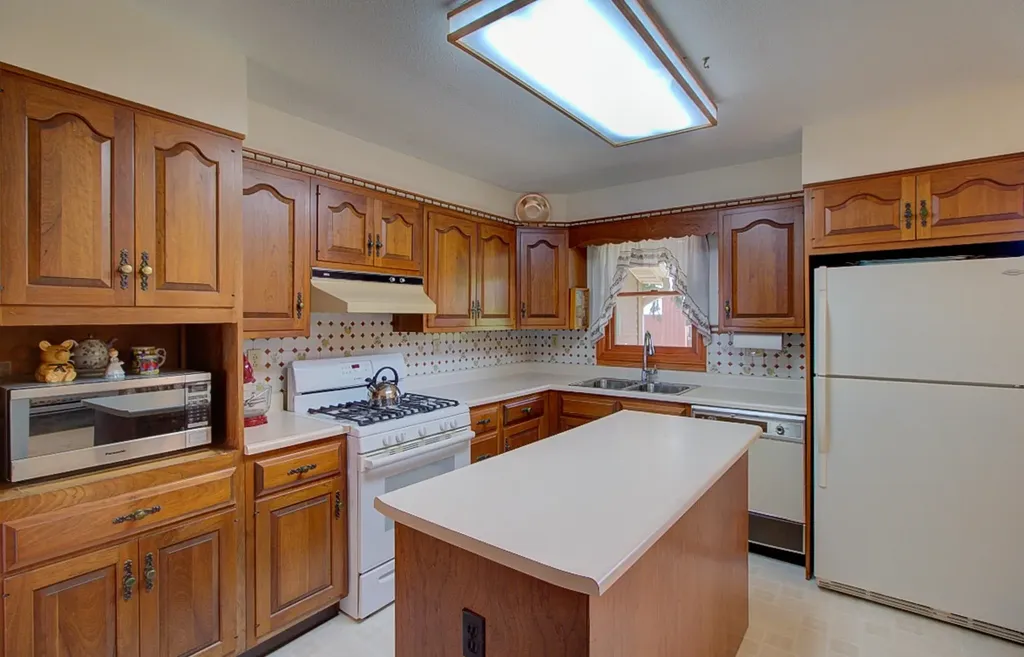 163 West Shore Road Grand Isle VT 05458