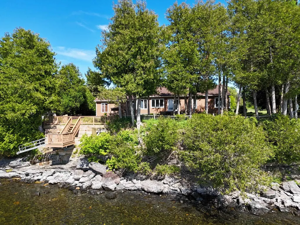 163 West Shore Road Grand Isle VT 05458