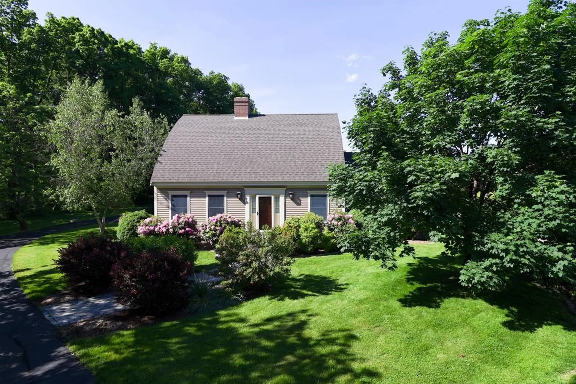 181 Bunker Hill Avenue Stratham NH 03885
