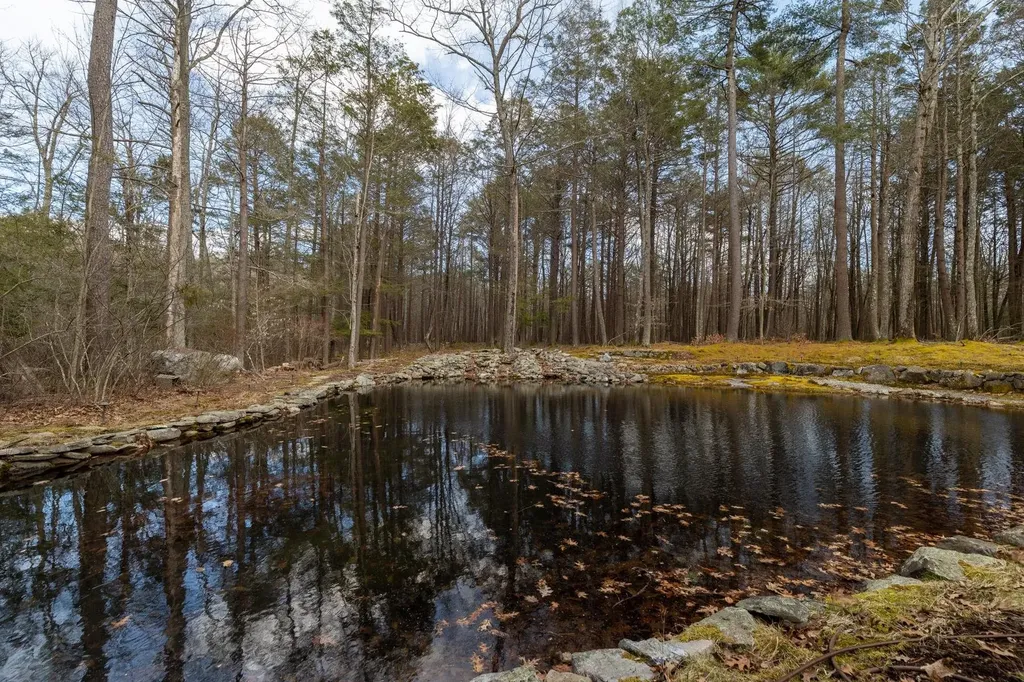 21 Cotton Farm Lane North Hampton NH 03862