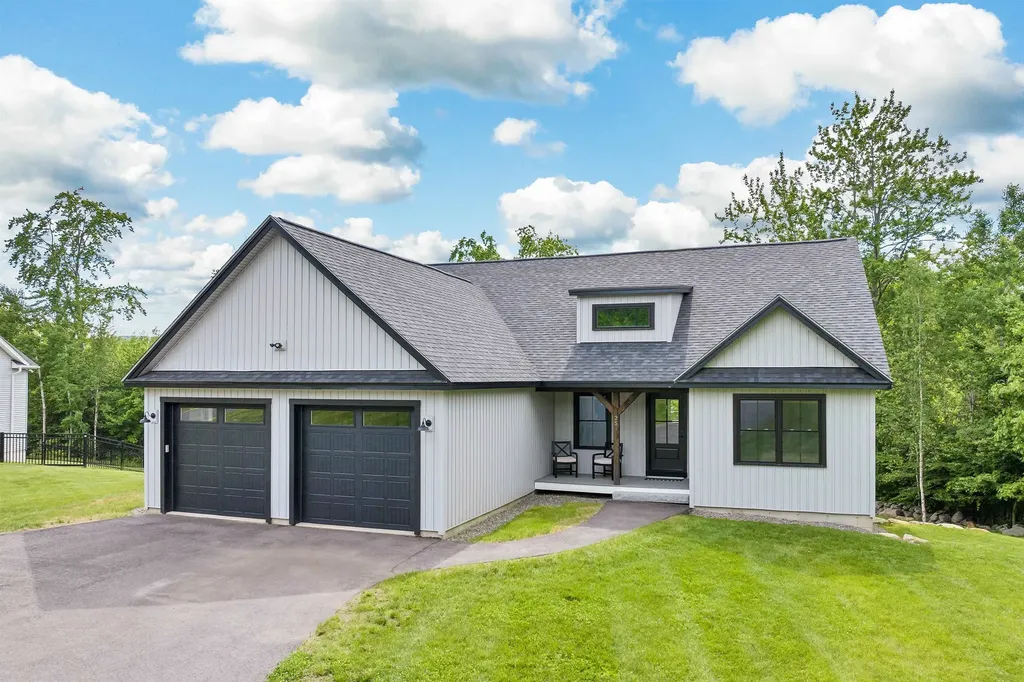 25 Lindsey Lane Meredith NH 03253