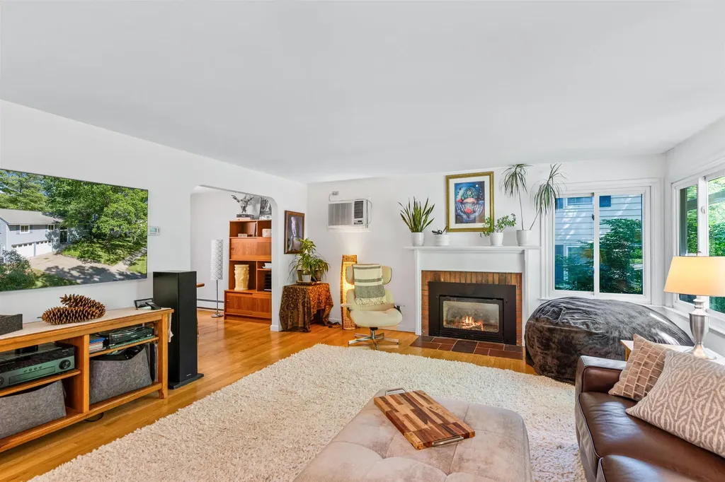 32 Birchwood Lane Burlington VT 05401