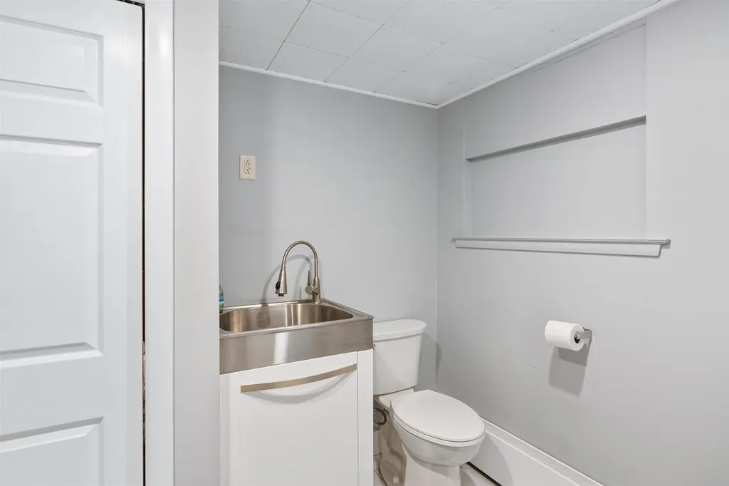 32 Birchwood Lane Burlington VT 05401