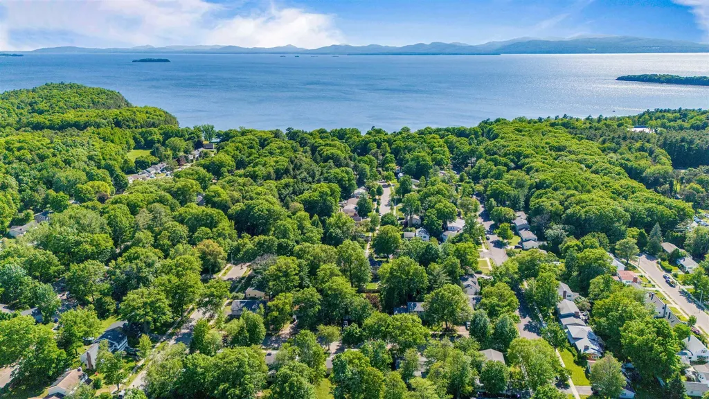 32 Birchwood Lane Burlington VT 05401