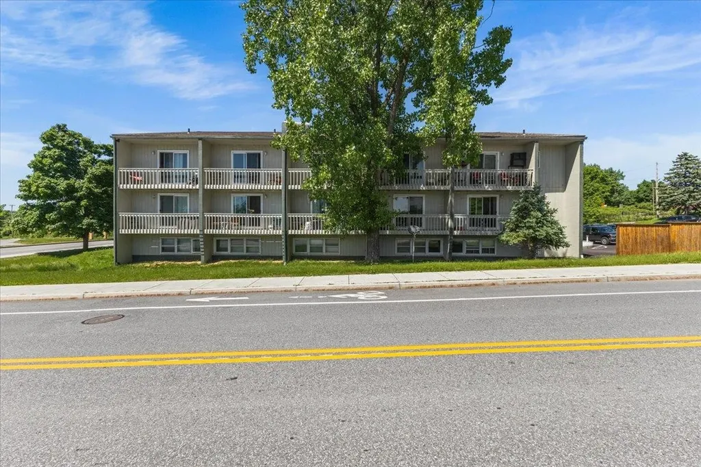 833 Queen City Park Road South Burlington VT 05403