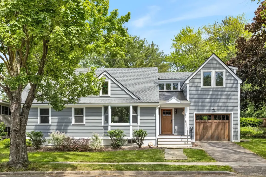 84 South Crest Drive Burlington VT 05401