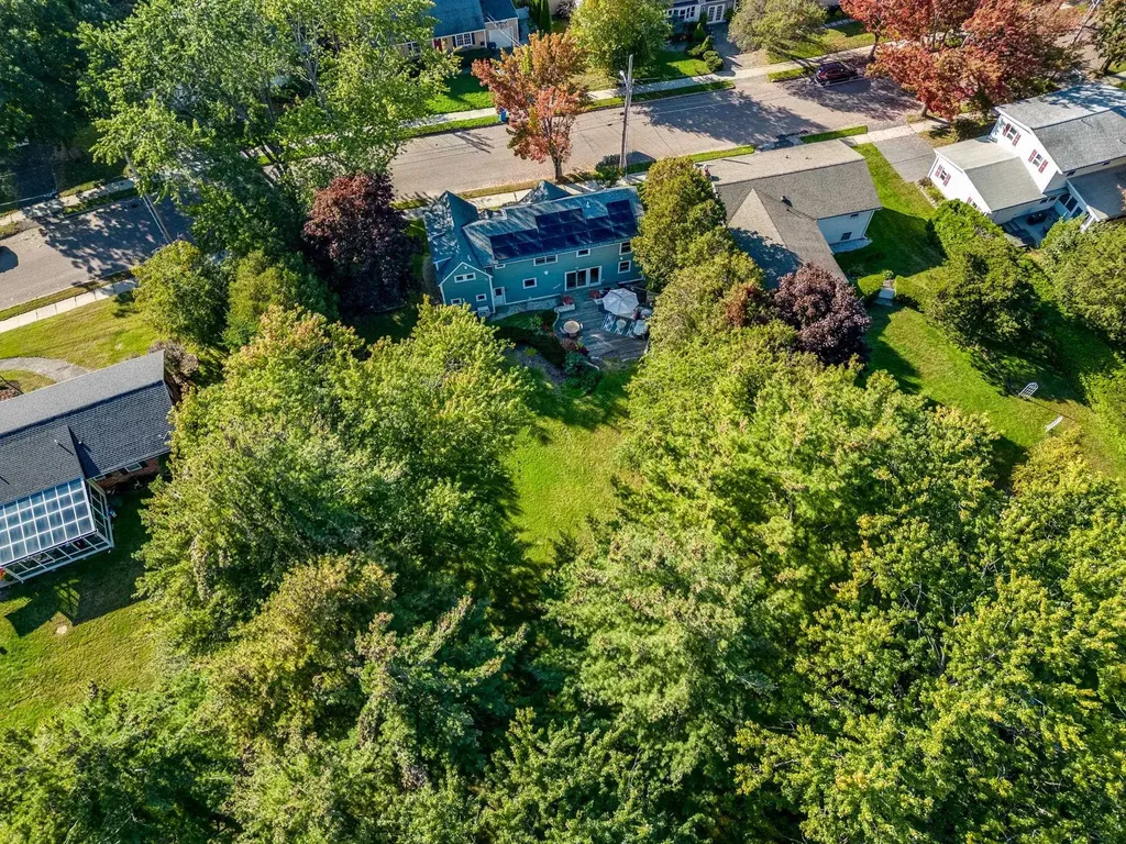 84 South Crest Drive Burlington VT 05401
