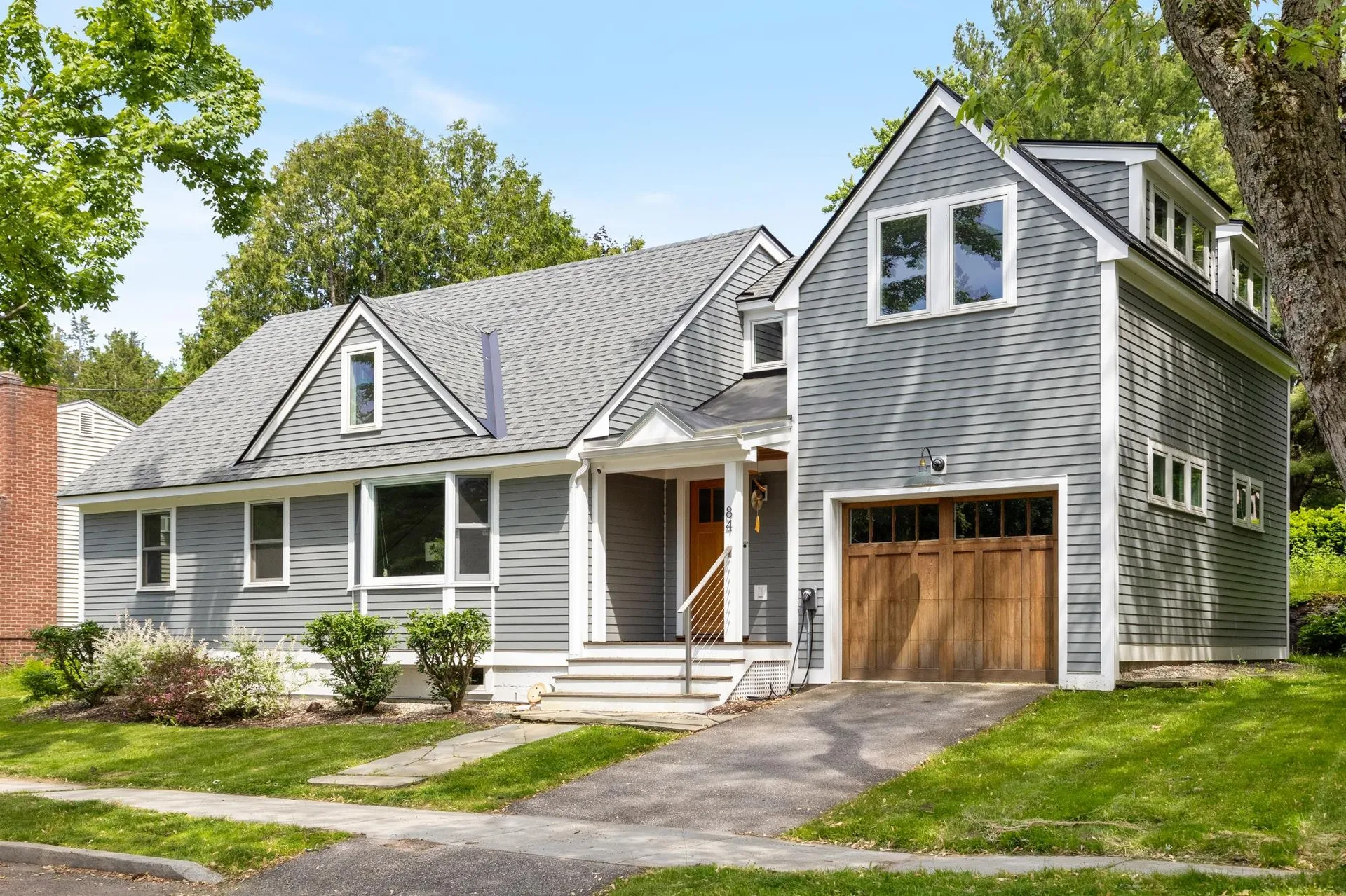 84 South Crest Drive Burlington VT 05401