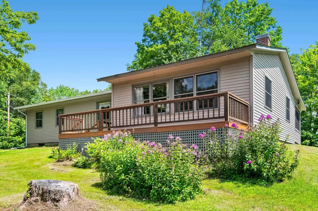 1082 Old West Church Road Calais, VT Real Estate MLS 4998608