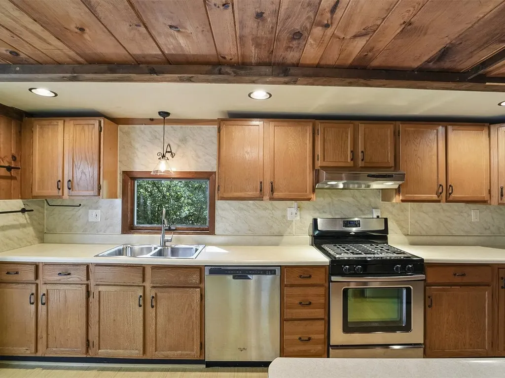 9 Marsh Lane Colchester VT 05446