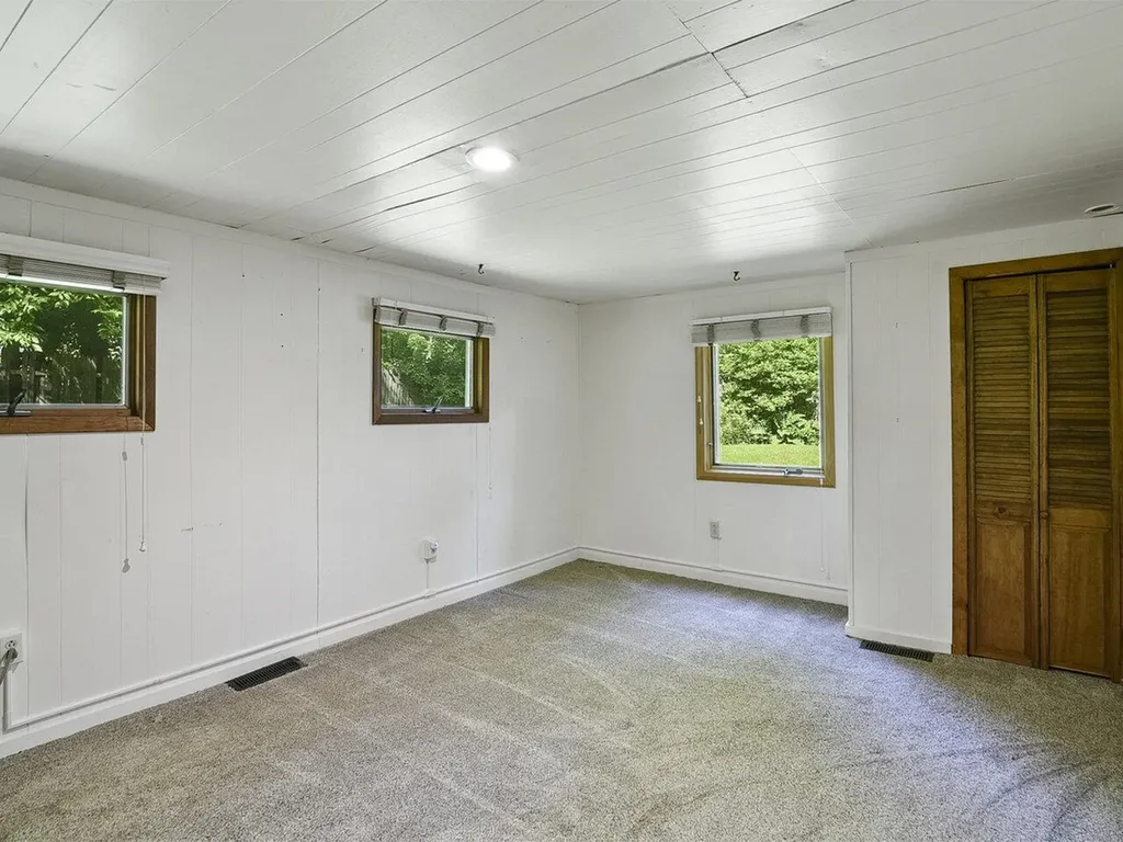 9 Marsh Lane Colchester VT 05446