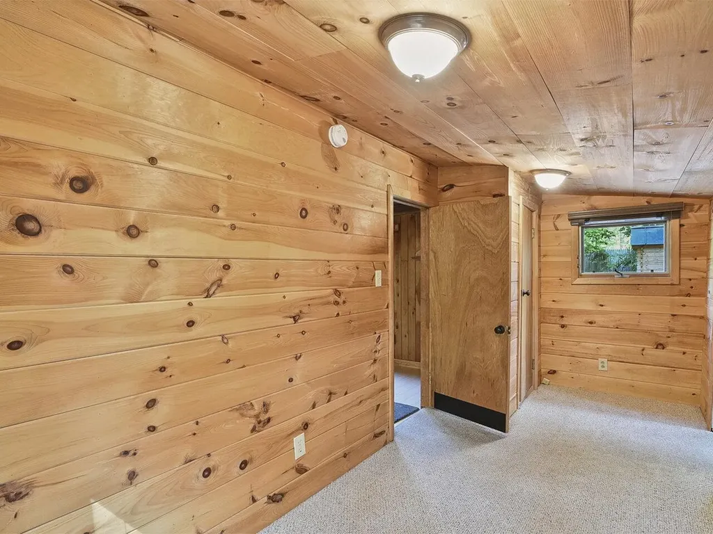 9 Marsh Lane Colchester VT 05446