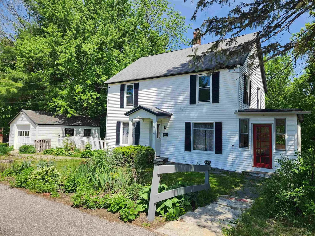 13 Curtis Street Claremont NH 03743