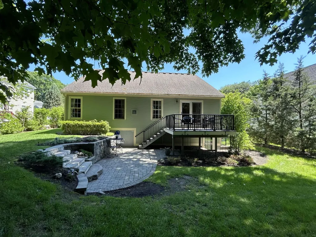 23 Exeter Farms Road Exeter NH 03833