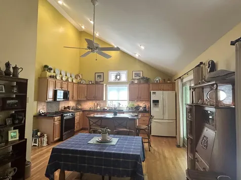 23 Exeter Farms Road Exeter NH 03833