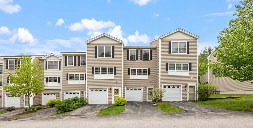 10 Dillon Way Laconia NH 03246