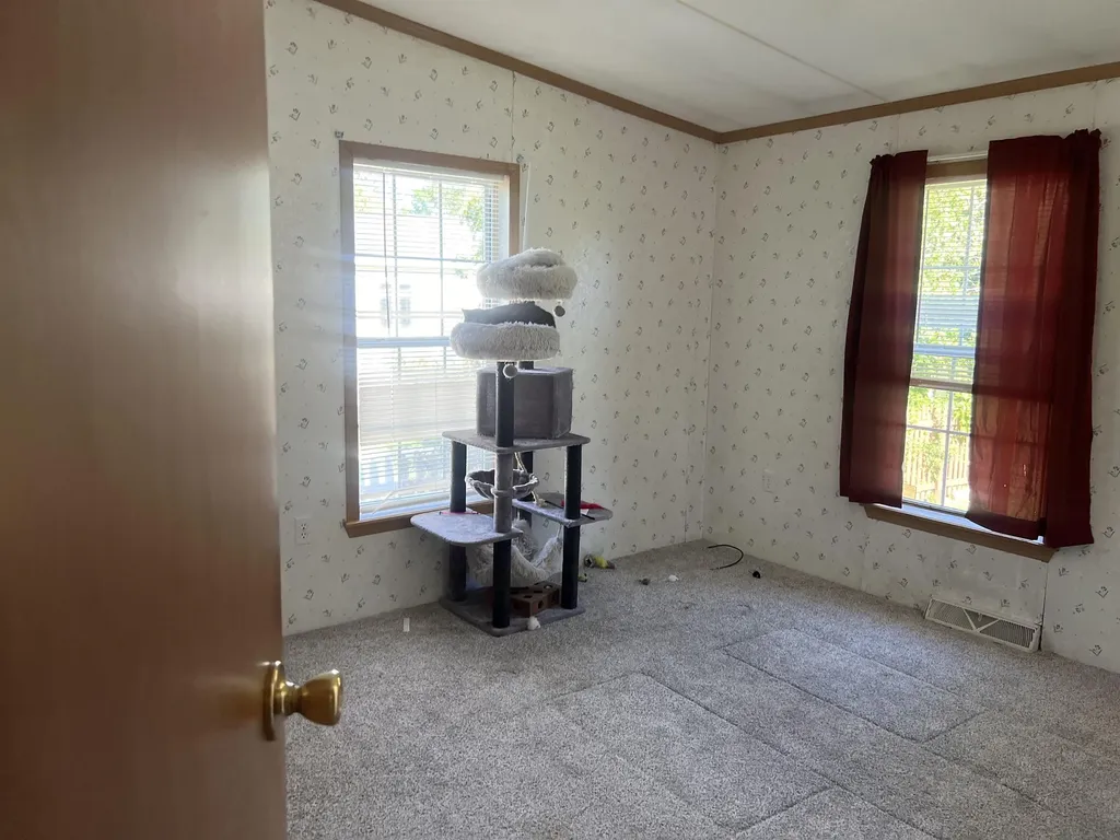 129 Monkton Road Ferrisburgh VT 05491