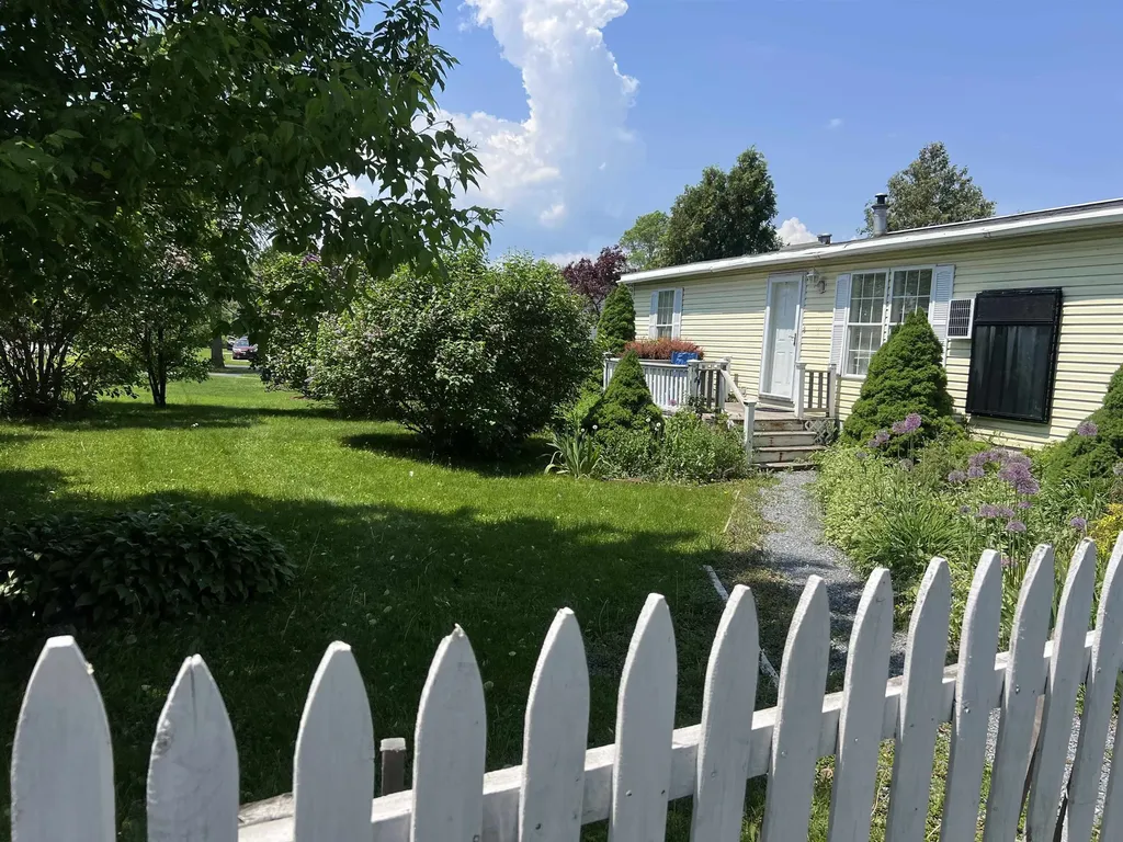 129 Monkton Road Ferrisburgh VT 05491