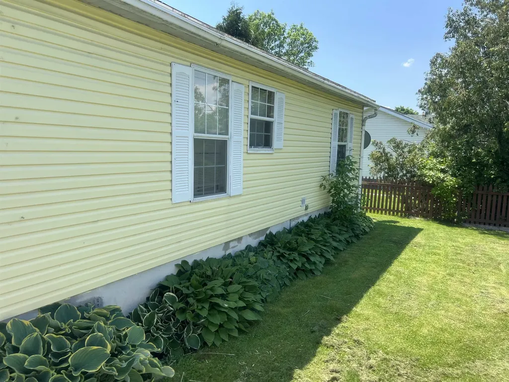 129 Monkton Road Ferrisburgh VT 05491