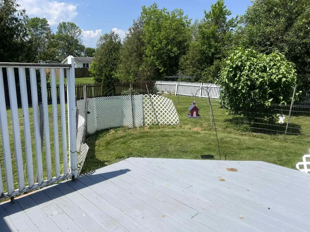 129 Monkton Road Ferrisburgh VT 05491