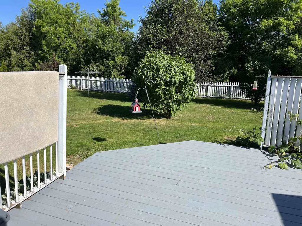 129 Monkton Road Ferrisburgh VT 05491